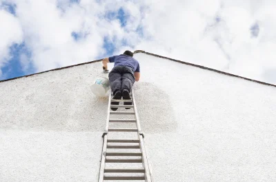 Peinture extérieure à Corbelin — façades et ravalement